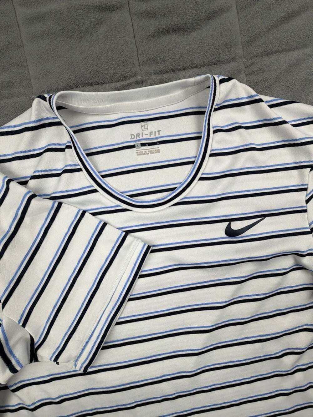 Nike Dri-Fit Striped Tennis T-Shirt Size L White Blue Black Crewneck